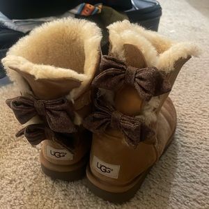 ugg boots brown with bowtie